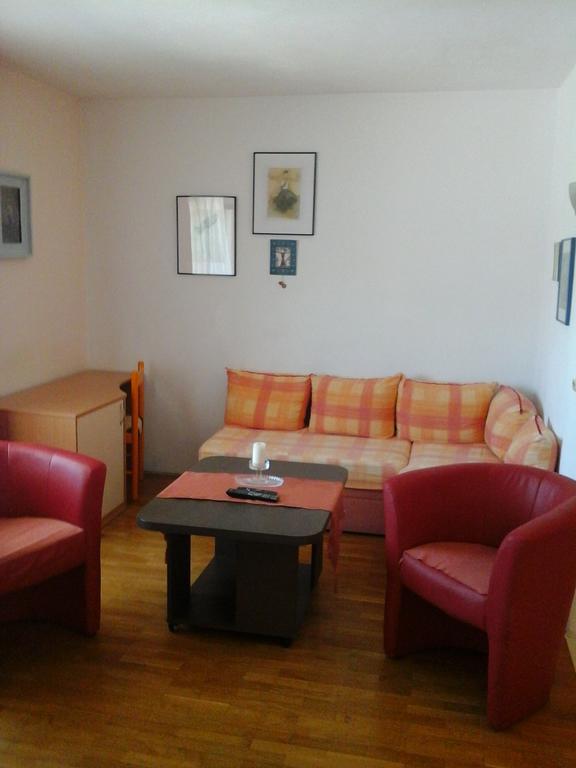 Apartments Tomovic Лумбарда Екстериор снимка